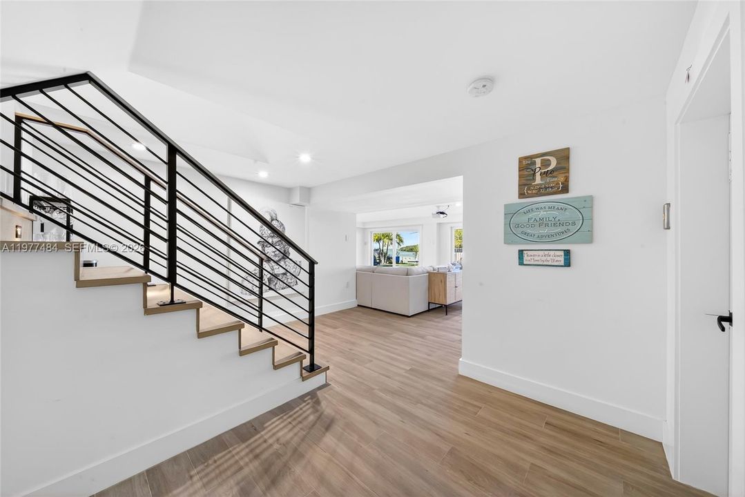 For Rent: $28,000 (6 beds, 6 baths, 4108 Square Feet)