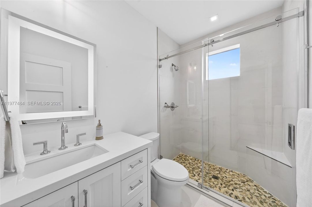 For Rent: $28,000 (6 beds, 6 baths, 4108 Square Feet)