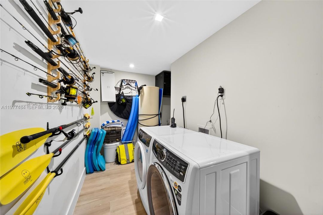 For Rent: $28,000 (6 beds, 6 baths, 4108 Square Feet)