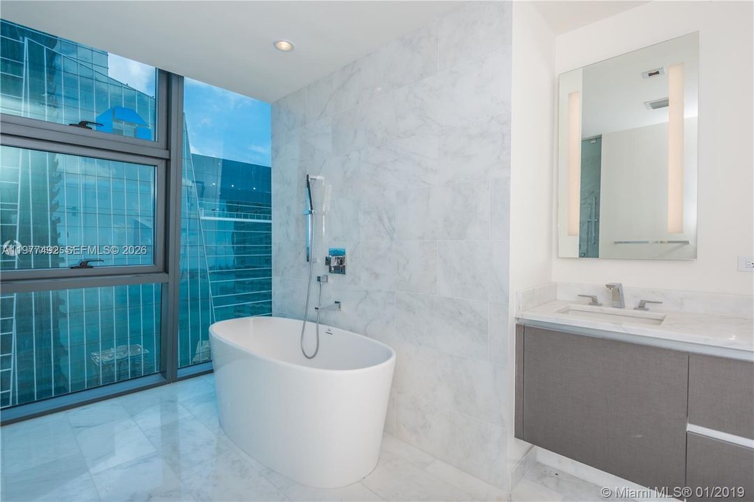 На продажу: $3,250,000 (3 спален, 2 ванн, 2190 Квадратных фут)