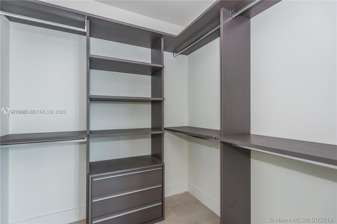 На продажу: $3,250,000 (3 спален, 2 ванн, 2190 Квадратных фут)