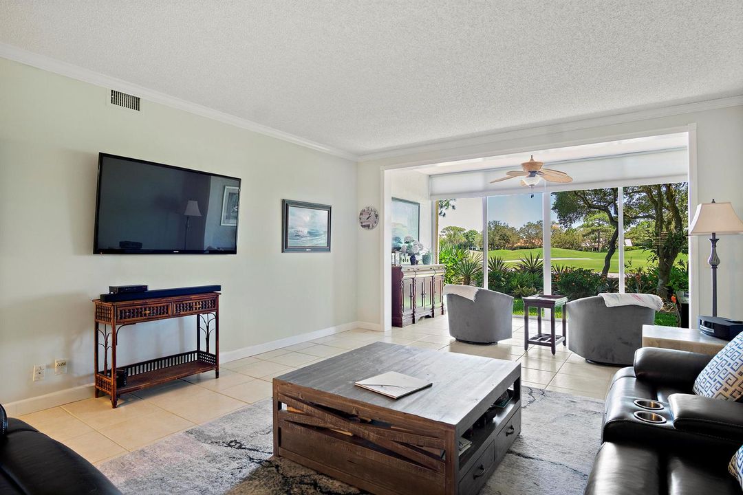 2a. Living Room