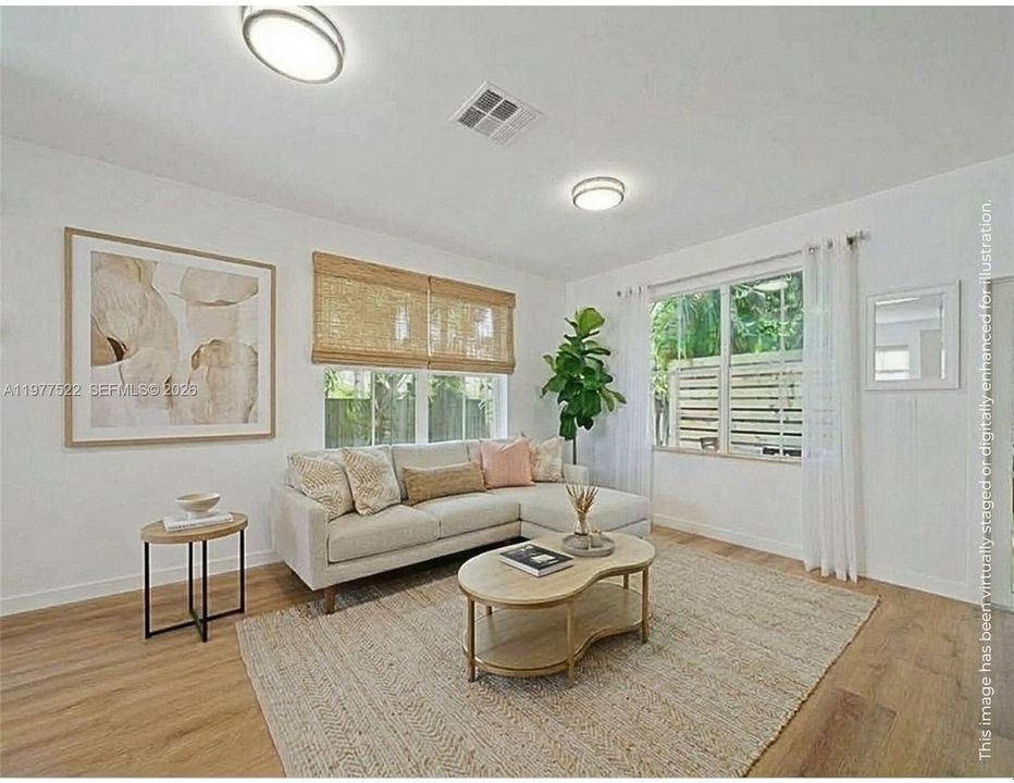 For Sale: $775,000 (2 beds, 1 baths, 840 Square Feet)