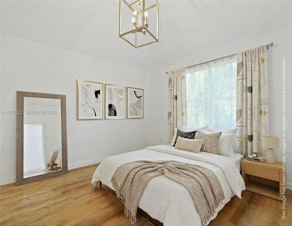 For Sale: $775,000 (2 beds, 1 baths, 840 Square Feet)