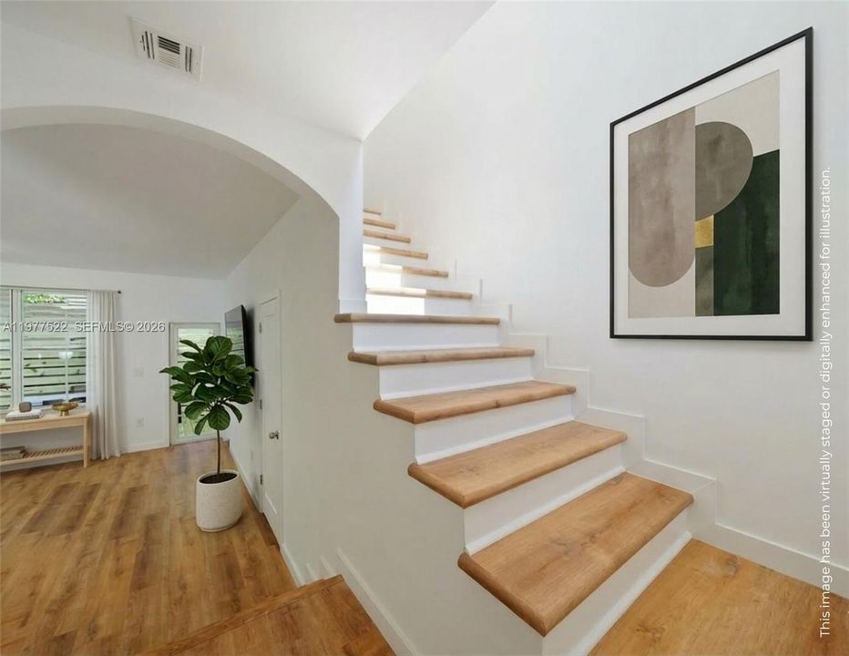 For Sale: $775,000 (2 beds, 1 baths, 840 Square Feet)