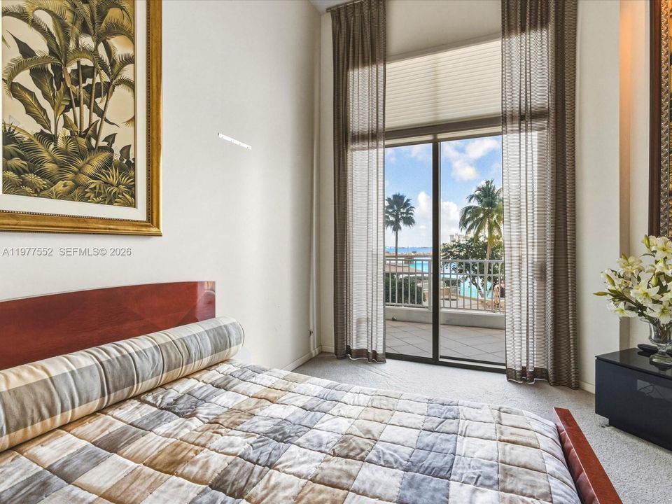 Под контрактом: $495,000 (1 спален, 1 ванн, 834 Квадратных фут)