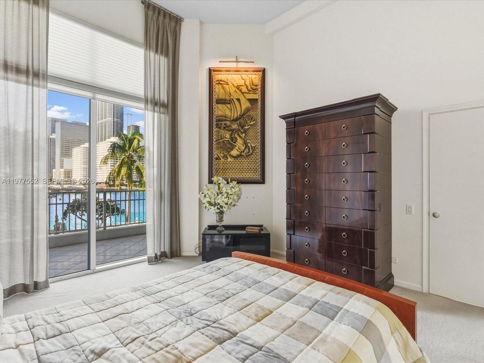 Под контрактом: $495,000 (1 спален, 1 ванн, 834 Квадратных фут)