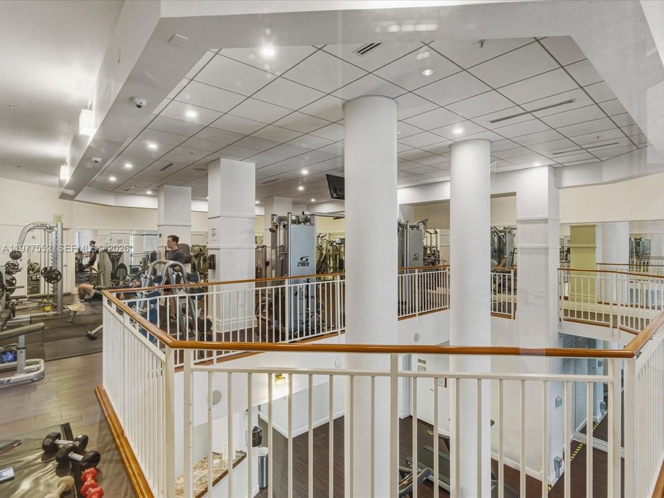 Под контрактом: $495,000 (1 спален, 1 ванн, 834 Квадратных фут)