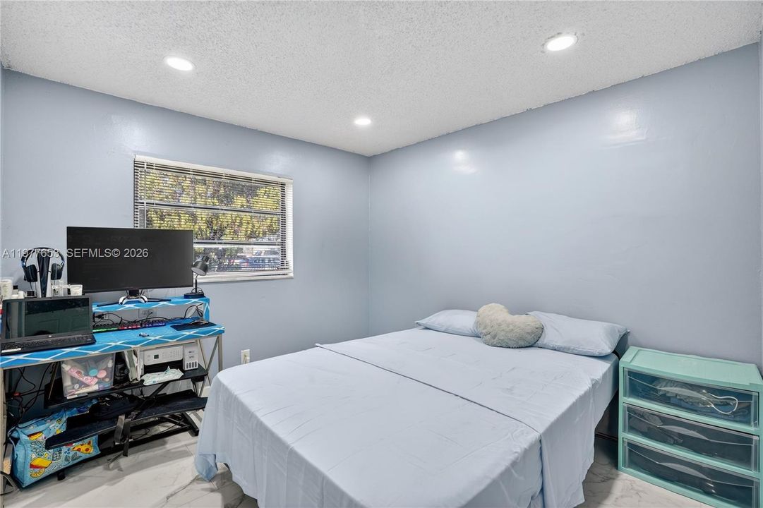 En Venta: $479,000 (3 camas, 1 baños, 1215 Pies cuadrados)
