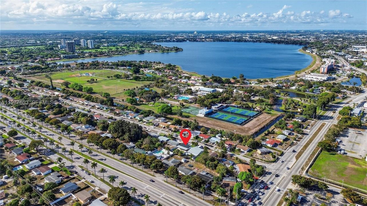 En Venta: $479,000 (3 camas, 1 baños, 1215 Pies cuadrados)