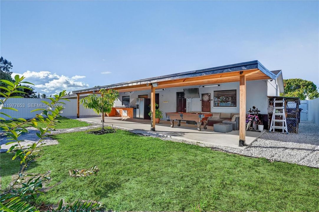 En Venta: $479,000 (3 camas, 1 baños, 1215 Pies cuadrados)