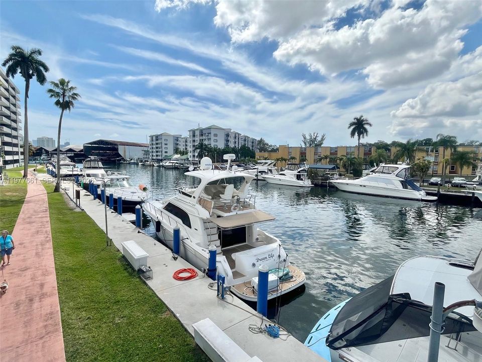 En Venta: $215,000 (1 camas, 1 baños, 604 Pies cuadrados)