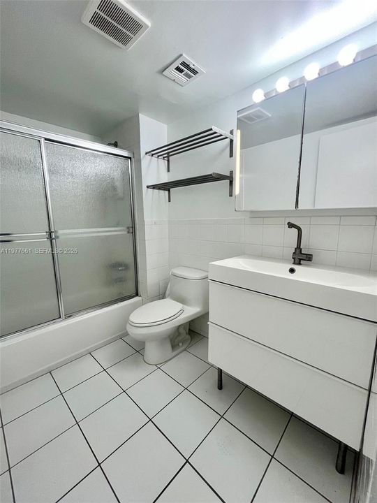 En Venta: $215,000 (1 camas, 1 baños, 604 Pies cuadrados)