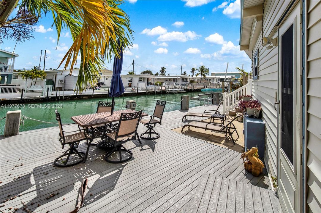 For Sale: $890,000 (3 beds, 2 baths, 1320 Square Feet)