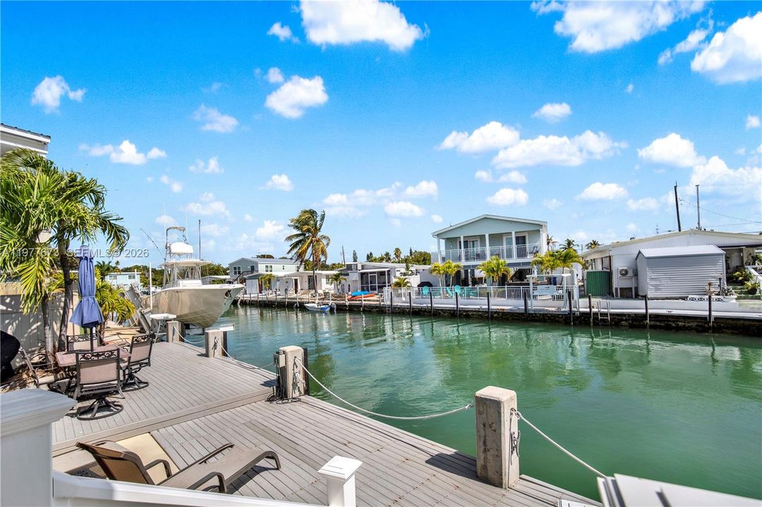 For Sale: $890,000 (3 beds, 2 baths, 1320 Square Feet)