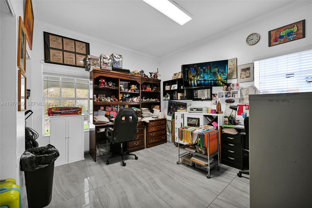 For Sale: $2,625,000 (5 beds, 5 baths, 4598 Square Feet)
