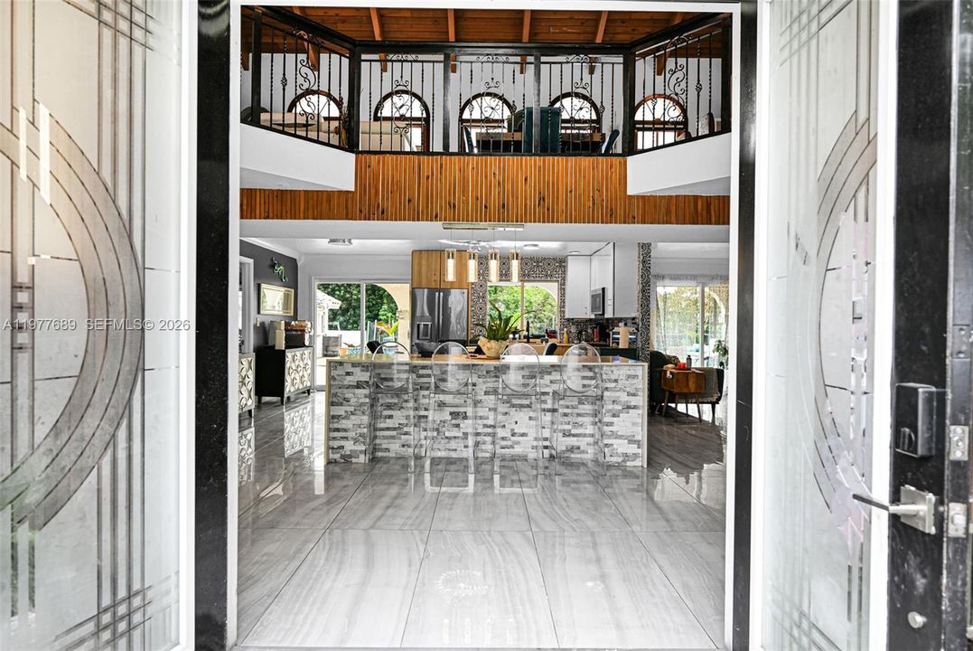 For Sale: $2,625,000 (5 beds, 5 baths, 4598 Square Feet)