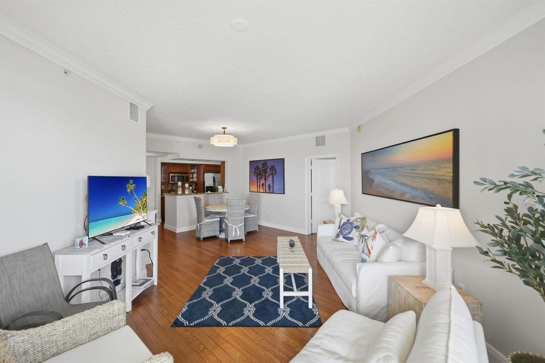 17-web-or-mls-975-nw-flagler-ave