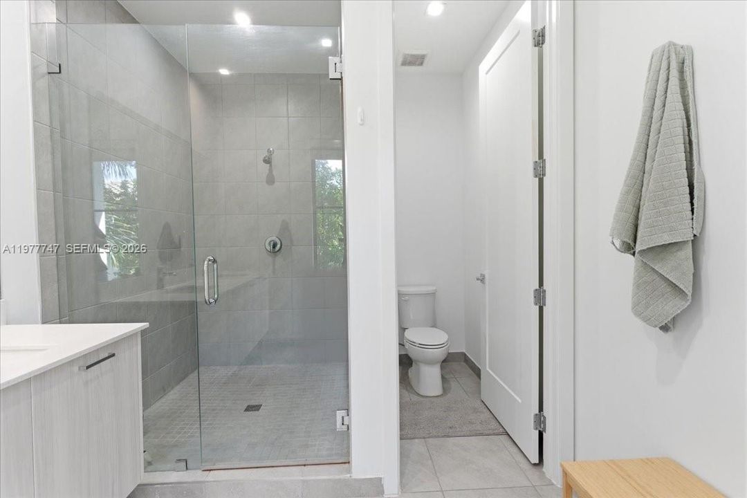 For Sale: $1,150,000 (4 beds, 2 baths, 2158 Square Feet)