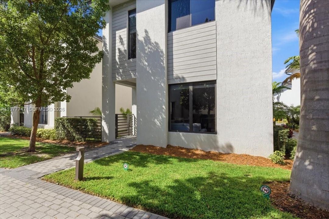 For Sale: $1,150,000 (4 beds, 2 baths, 2158 Square Feet)