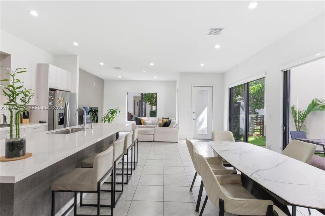For Sale: $1,150,000 (4 beds, 2 baths, 2158 Square Feet)