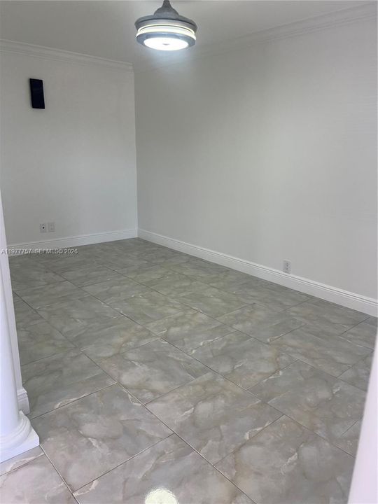 Activo con contrato: $243,900 (2 camas, 2 baños, 834 Pies cuadrados)