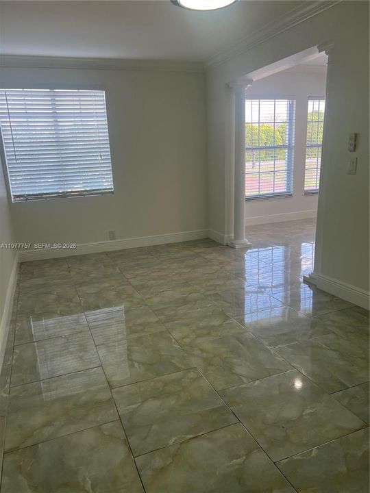 Activo con contrato: $243,900 (2 camas, 2 baños, 834 Pies cuadrados)