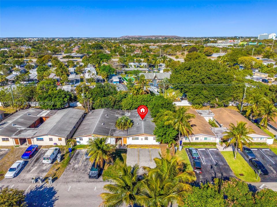 待售: $899,000 (0 贝兹, 0 浴室, 3905 平方英尺)