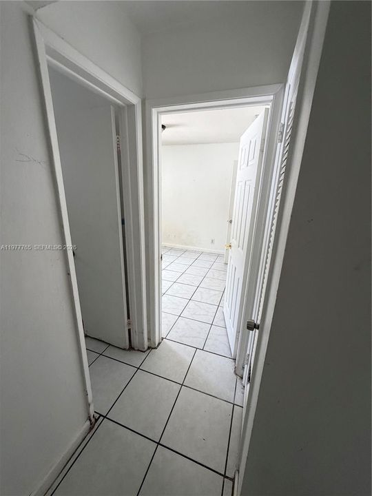 待售: $899,000 (0 贝兹, 0 浴室, 3905 平方英尺)