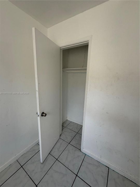 待售: $899,000 (0 贝兹, 0 浴室, 3905 平方英尺)