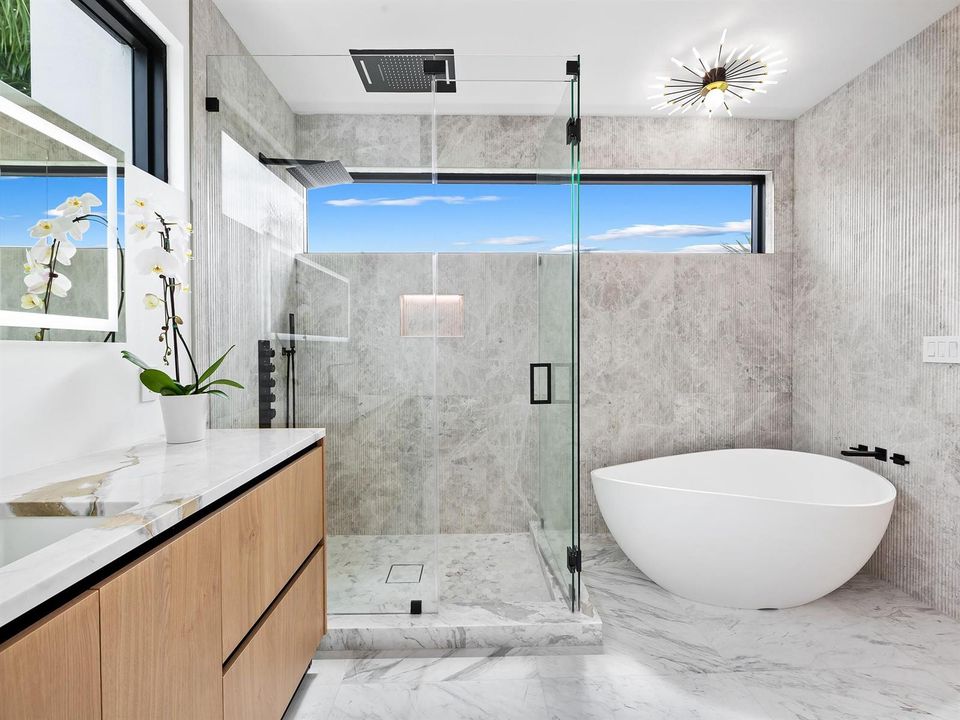 Photo 61