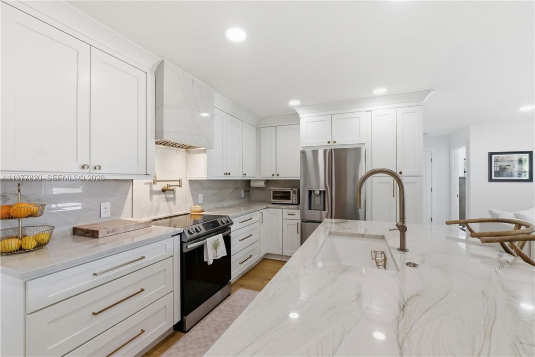 Recently Rented: $4,500 (4 beds, 2 baths, 2112 Square Feet)