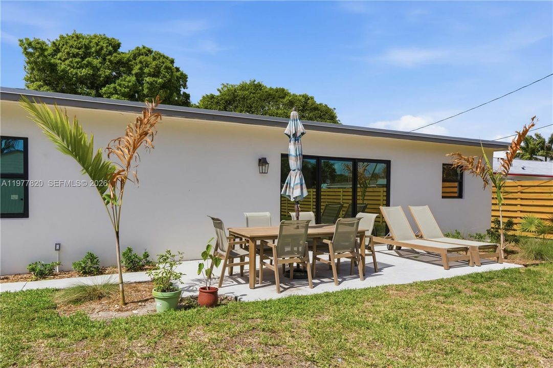 Recently Rented: $4,500 (4 beds, 2 baths, 2112 Square Feet)