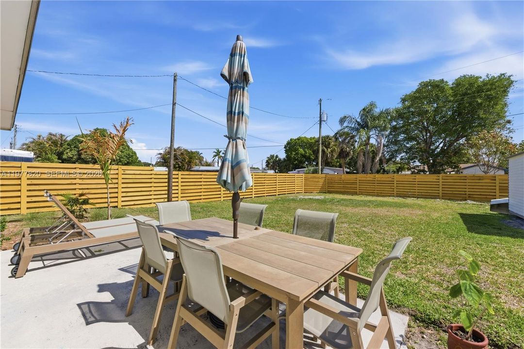 Recently Rented: $4,500 (4 beds, 2 baths, 2112 Square Feet)