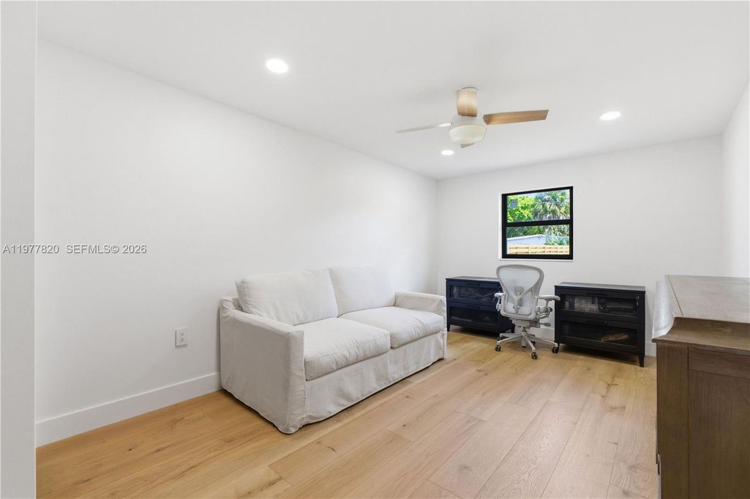 Recently Rented: $4,500 (4 beds, 2 baths, 2112 Square Feet)