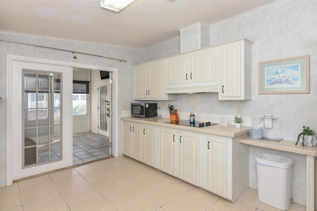 400 N Highway A1A_#65_Claudia Ford_17