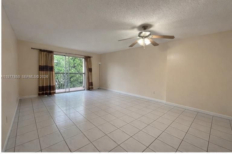 En Venta: $239,000 (2 camas, 2 baños, 1060 Pies cuadrados)