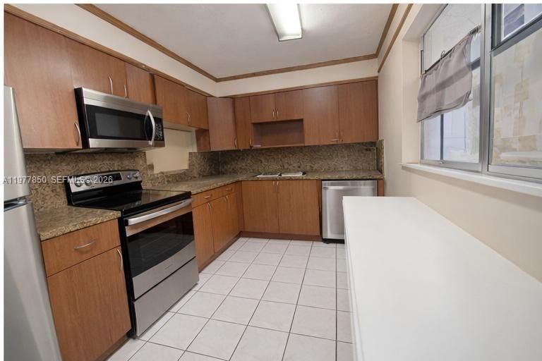 En Venta: $239,000 (2 camas, 2 baños, 1060 Pies cuadrados)