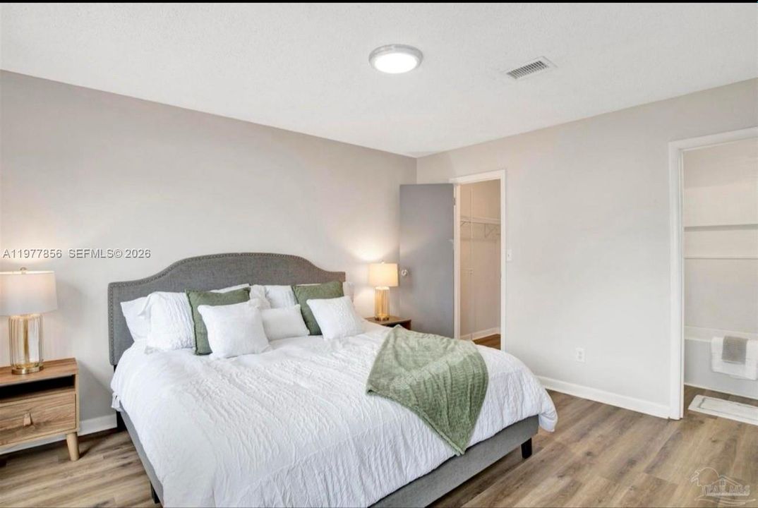 For Sale: $342,500 (4 beds, 2 baths, 2209 Square Feet)