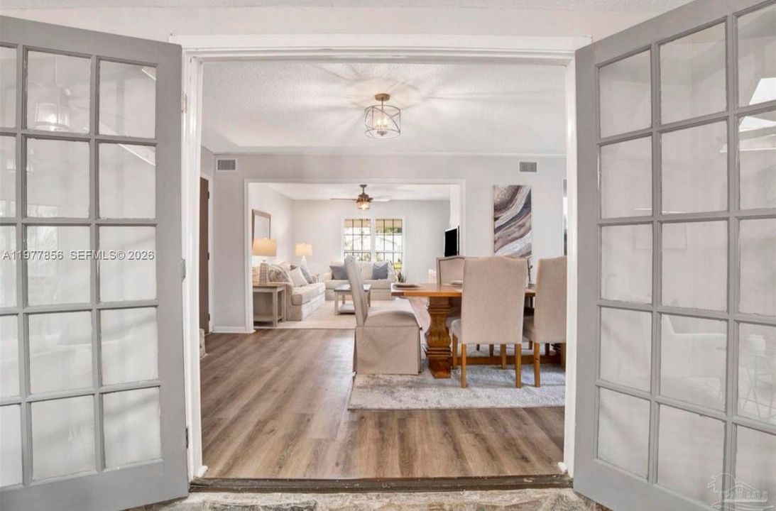 For Sale: $342,500 (4 beds, 2 baths, 2209 Square Feet)