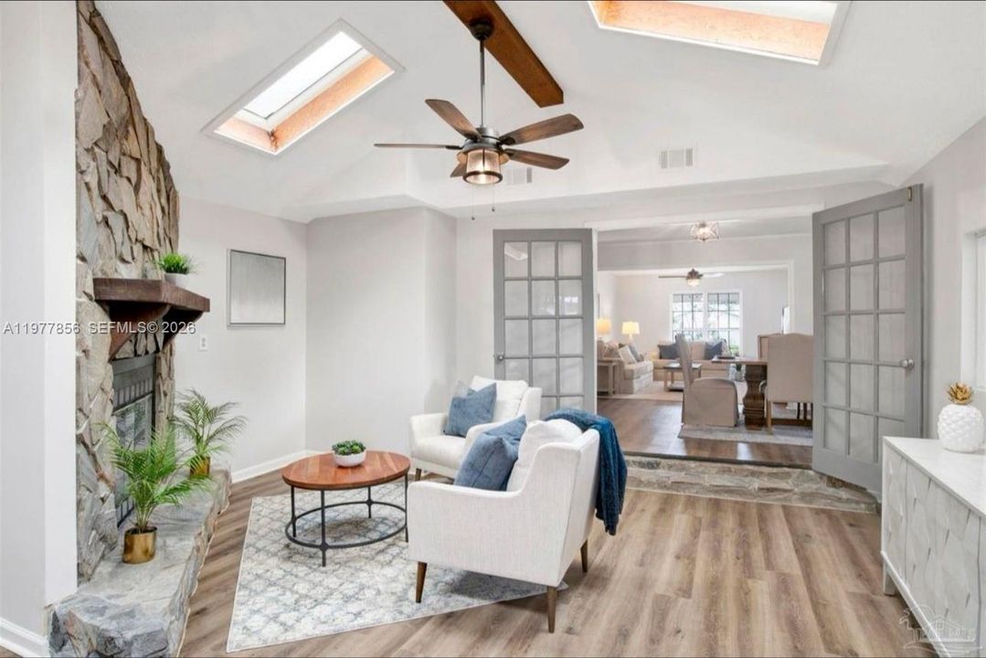 For Sale: $342,500 (4 beds, 2 baths, 2209 Square Feet)