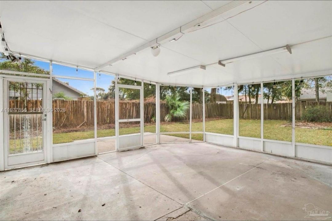 For Sale: $342,500 (4 beds, 2 baths, 2209 Square Feet)