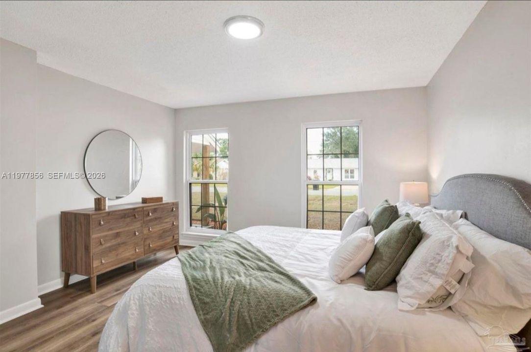 For Sale: $342,500 (4 beds, 2 baths, 2209 Square Feet)