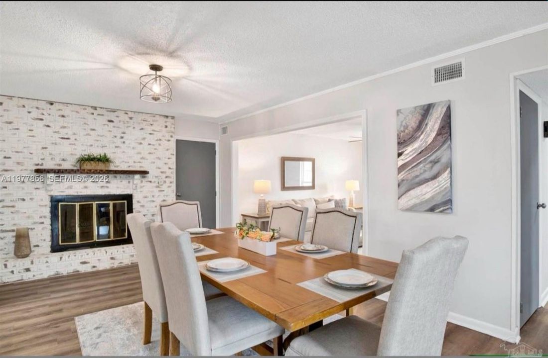 For Sale: $342,500 (4 beds, 2 baths, 2209 Square Feet)