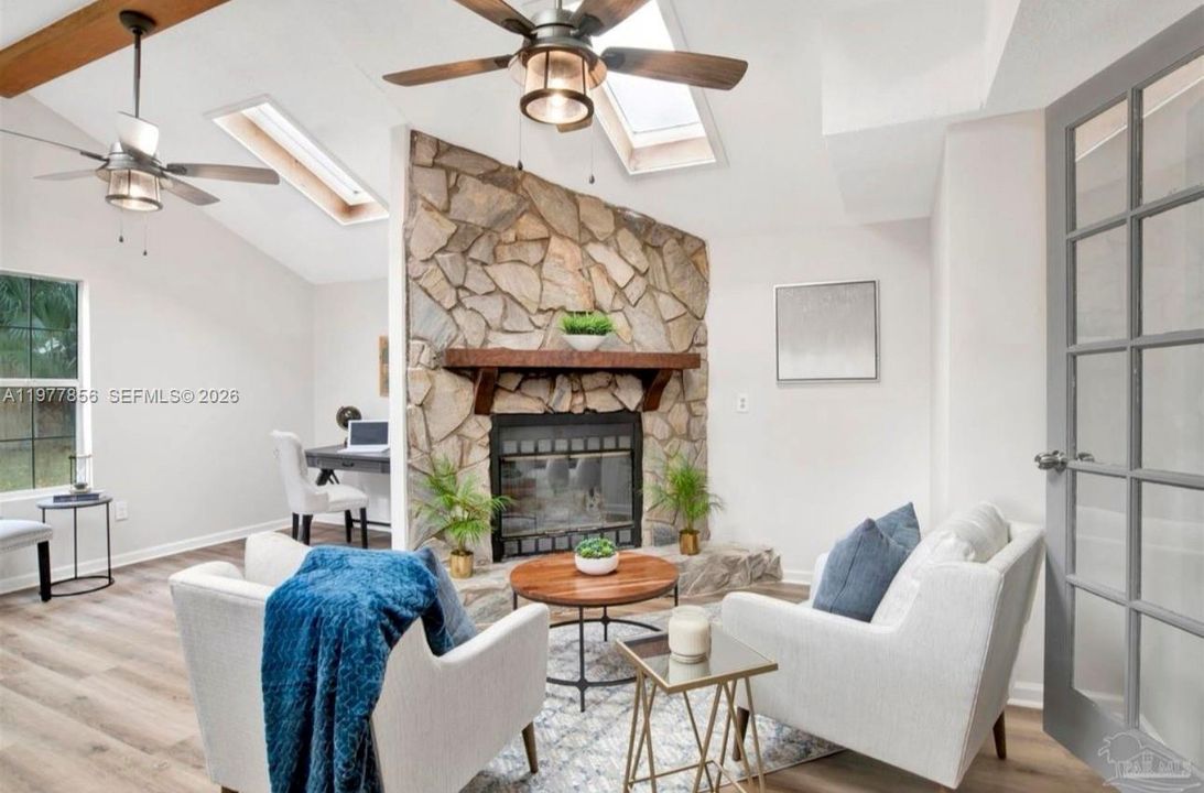 For Sale: $342,500 (4 beds, 2 baths, 2209 Square Feet)