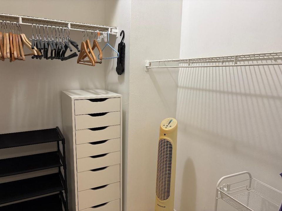 Walk-in Closet