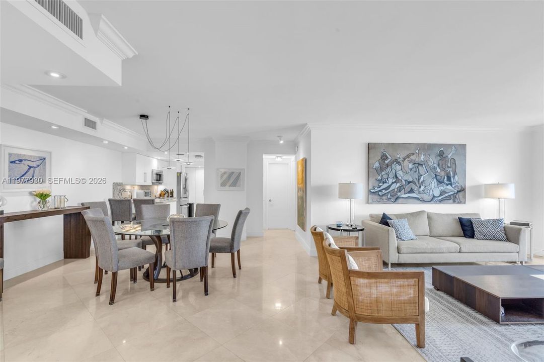 待售: $1,350,000 (2 贝兹, 2 浴室, 1409 平方英尺)