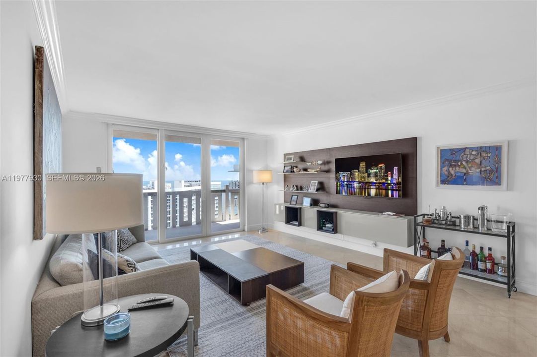 待售: $1,350,000 (2 贝兹, 2 浴室, 1409 平方英尺)