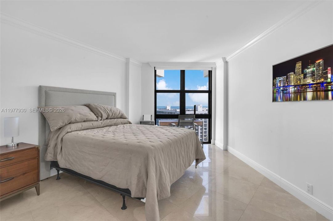 待售: $1,350,000 (2 贝兹, 2 浴室, 1409 平方英尺)