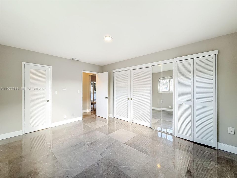 Active With Contract: $6,800 (3 beds, 2 baths, 1777 Square Feet)